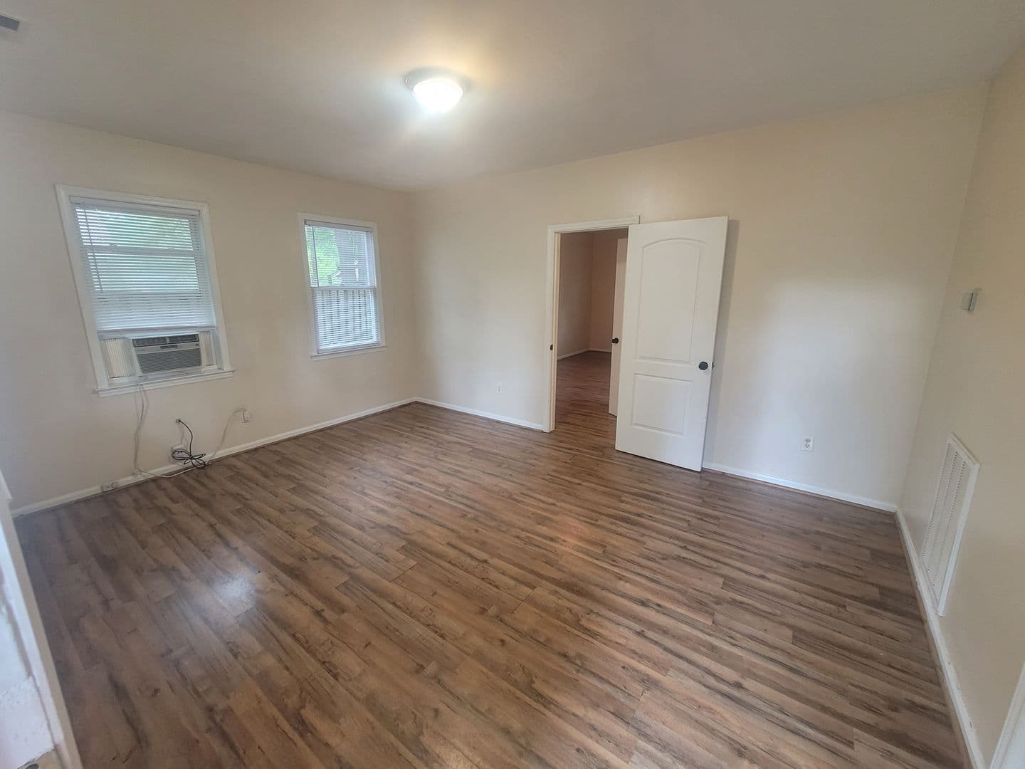 Columbia House: 3708 Harvard Ave