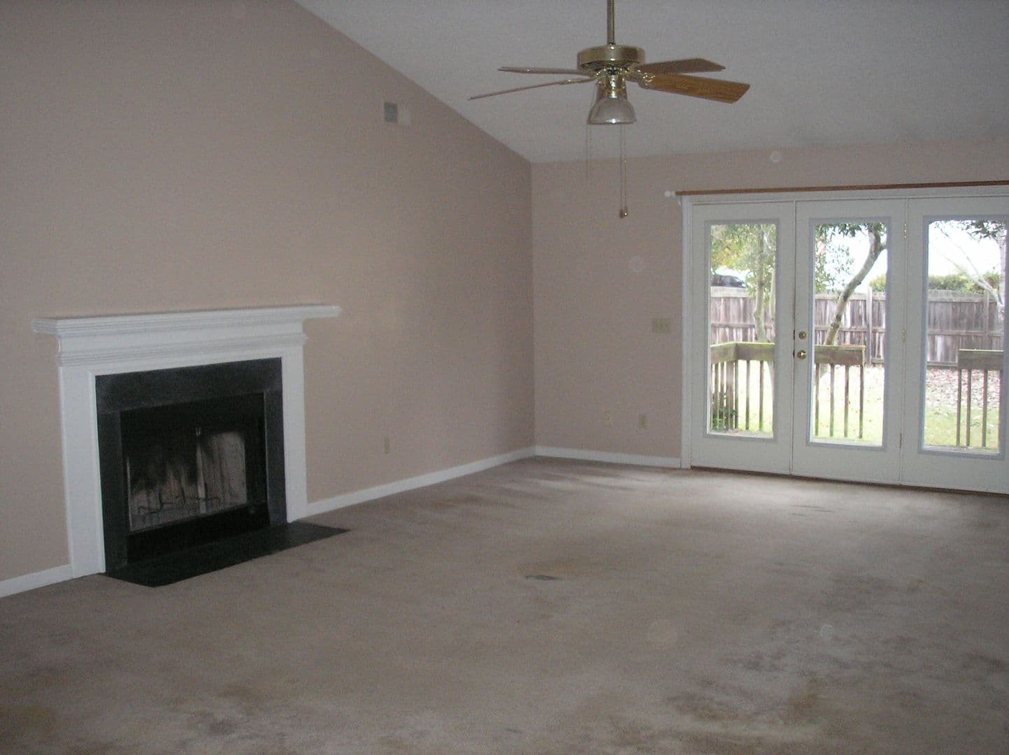 Lexington House: 414 Saddlebrooke Rd