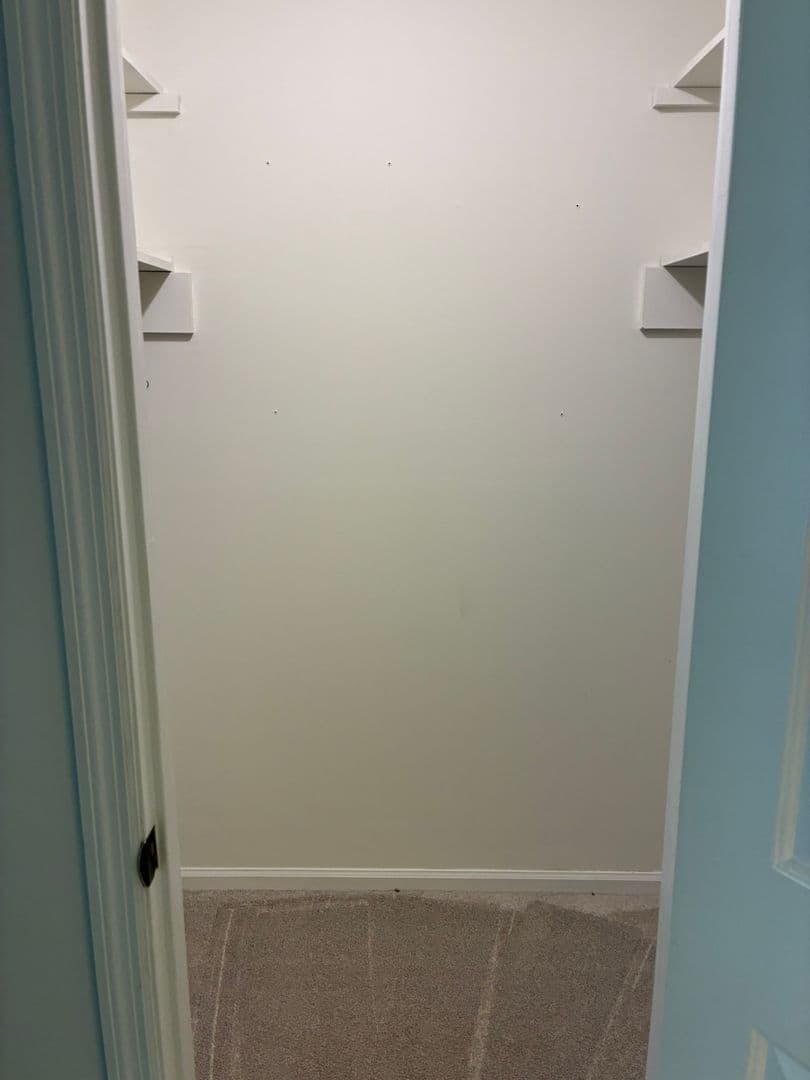 Lexington Condo: 40 Boardwalk Lane