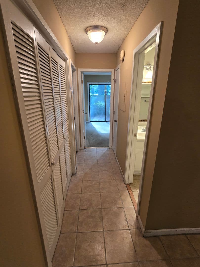 Columbia House: 1001 Creekside Way