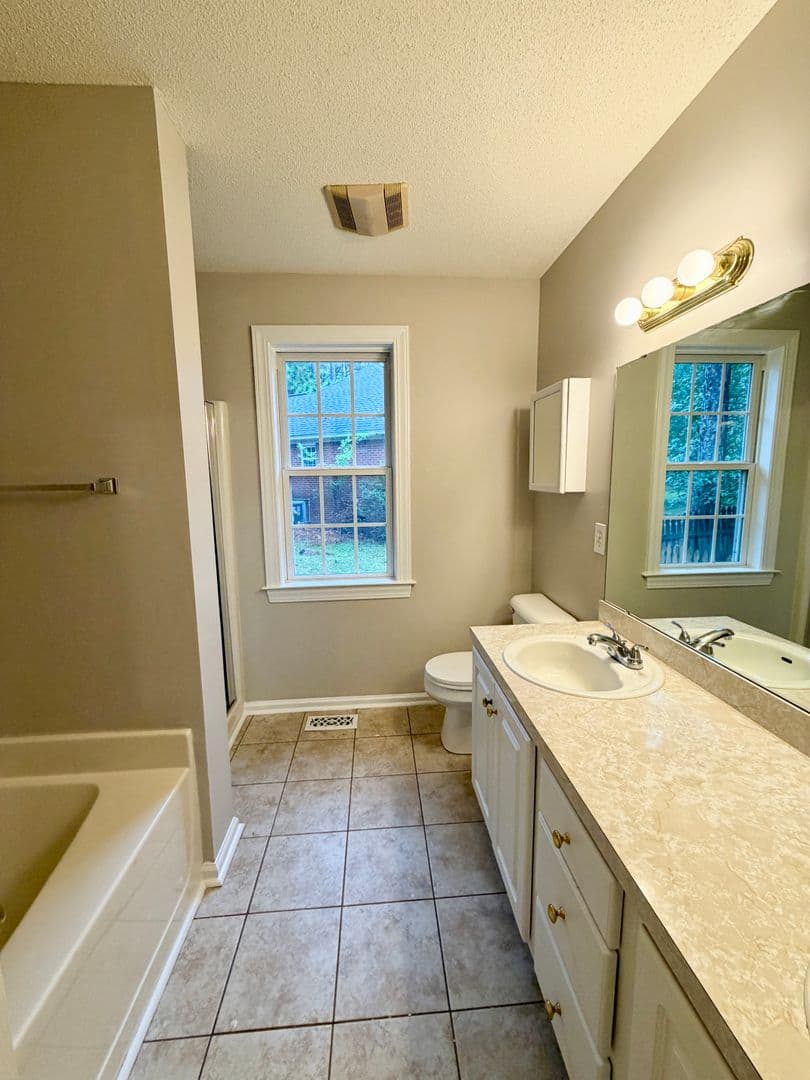 Columbia House: 13 Box Turtle Ct