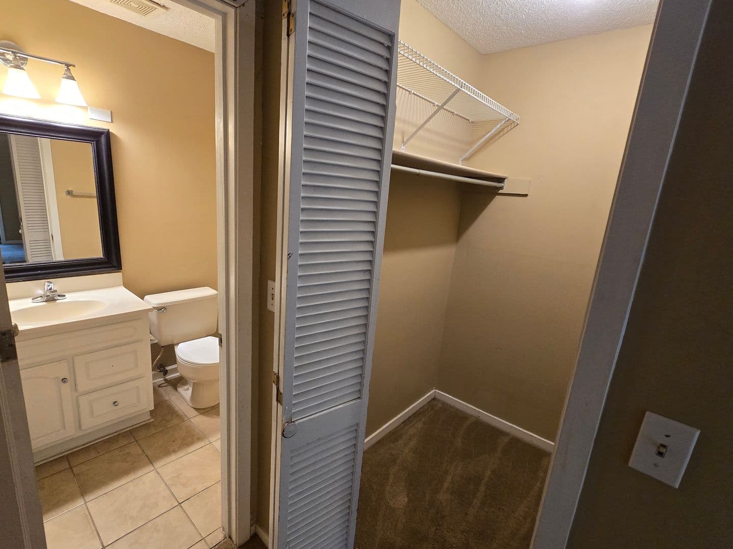 Columbia House: 1001 Creekside Way