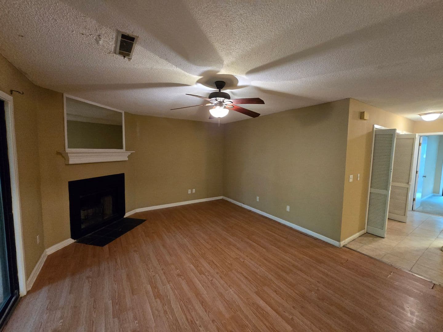 Columbia House: 1001 Creekside Way