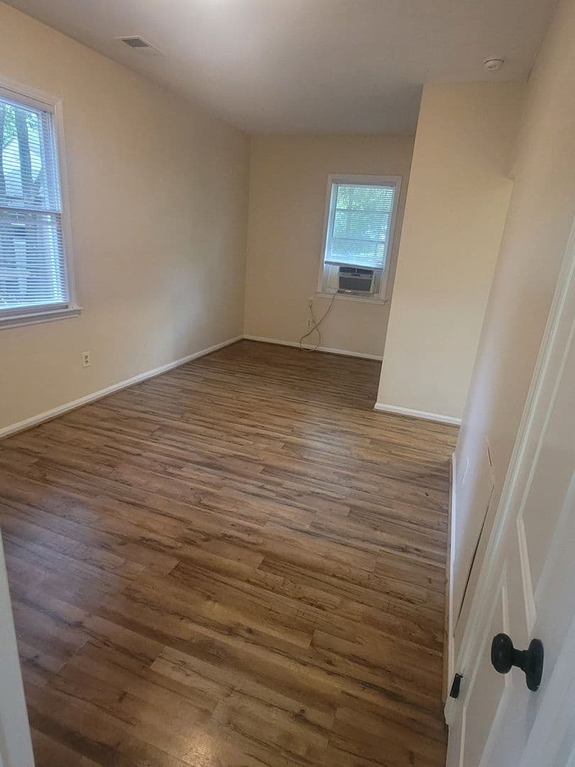 Columbia House: 3708 Harvard Ave