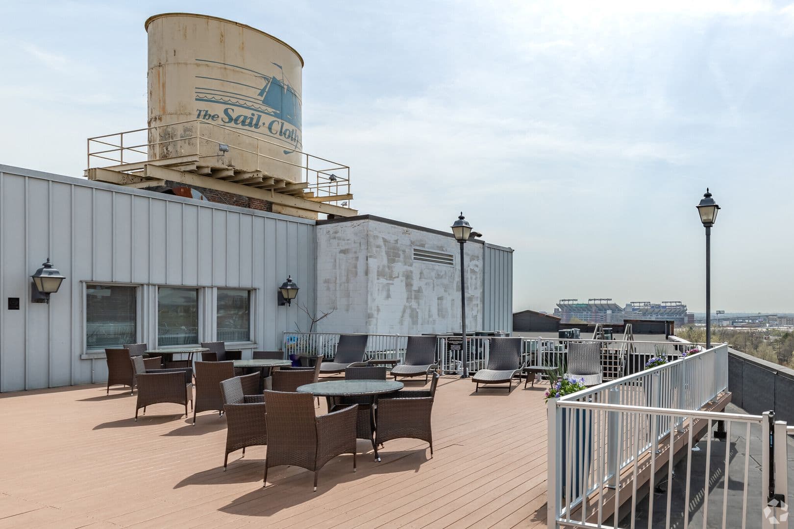 Baltimore Apartment: 121 S Fremont Ave