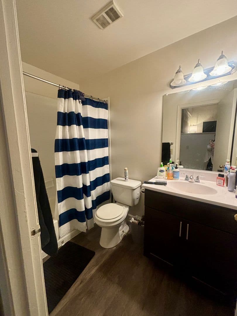 Baltimore Apartment: 121 S Fremont Ave
