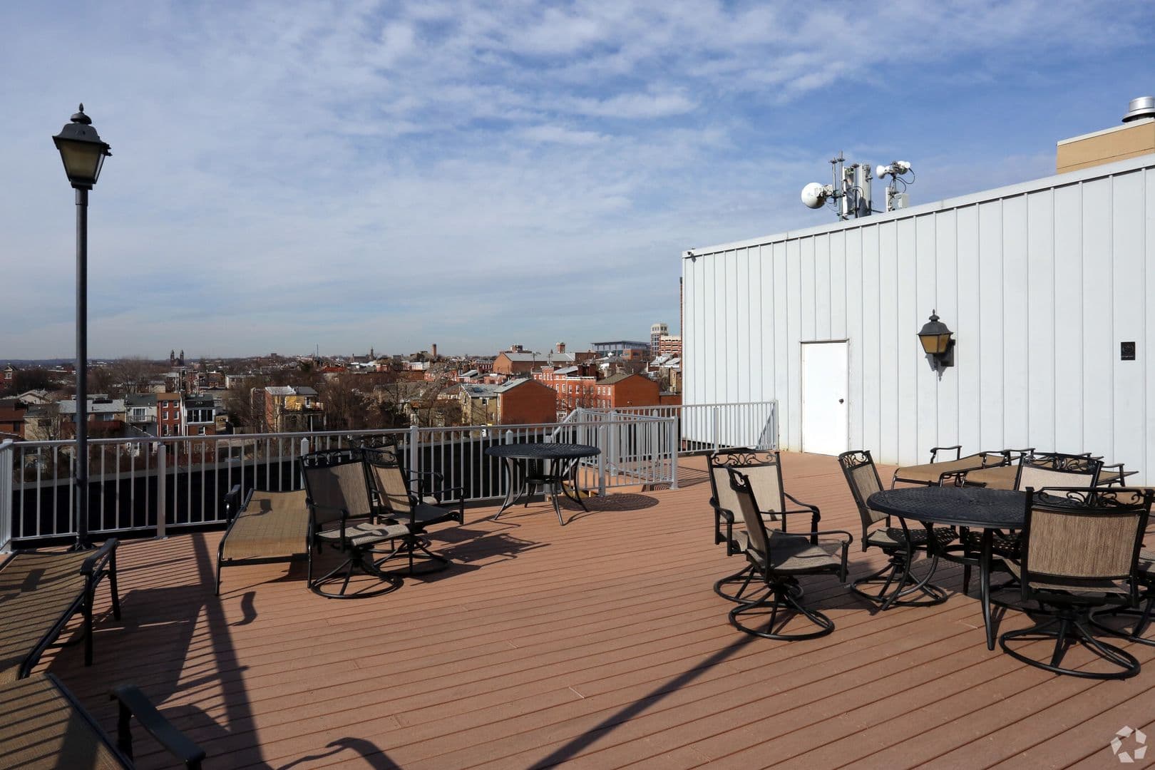 Baltimore Apartment: 121 S Fremont Ave