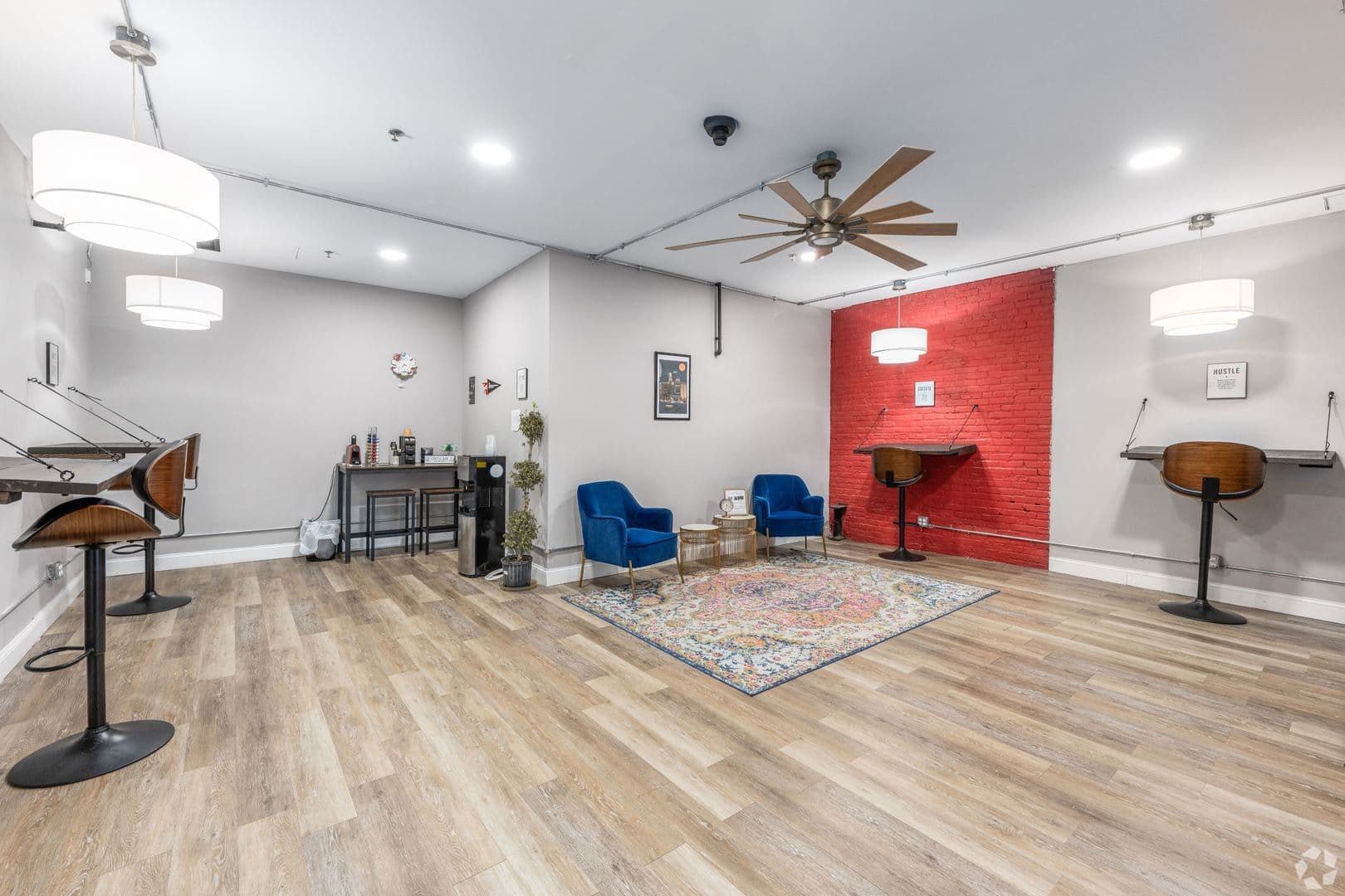 Baltimore Apartment: 121 S Fremont Ave