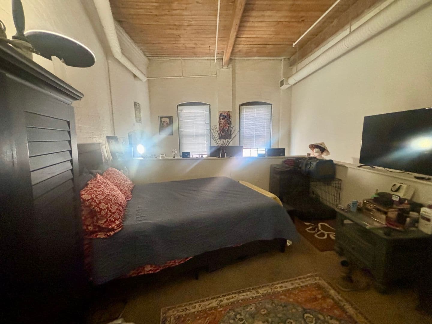 Baltimore Apartment: 121 S Fremont Ave