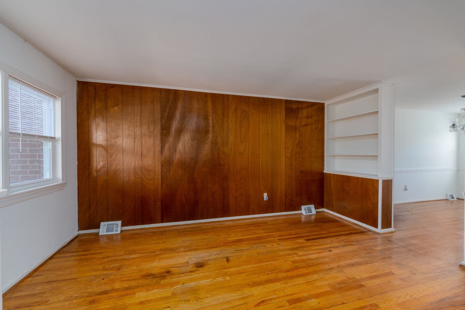 Dundalk House: 8119 Park Haven Rd.