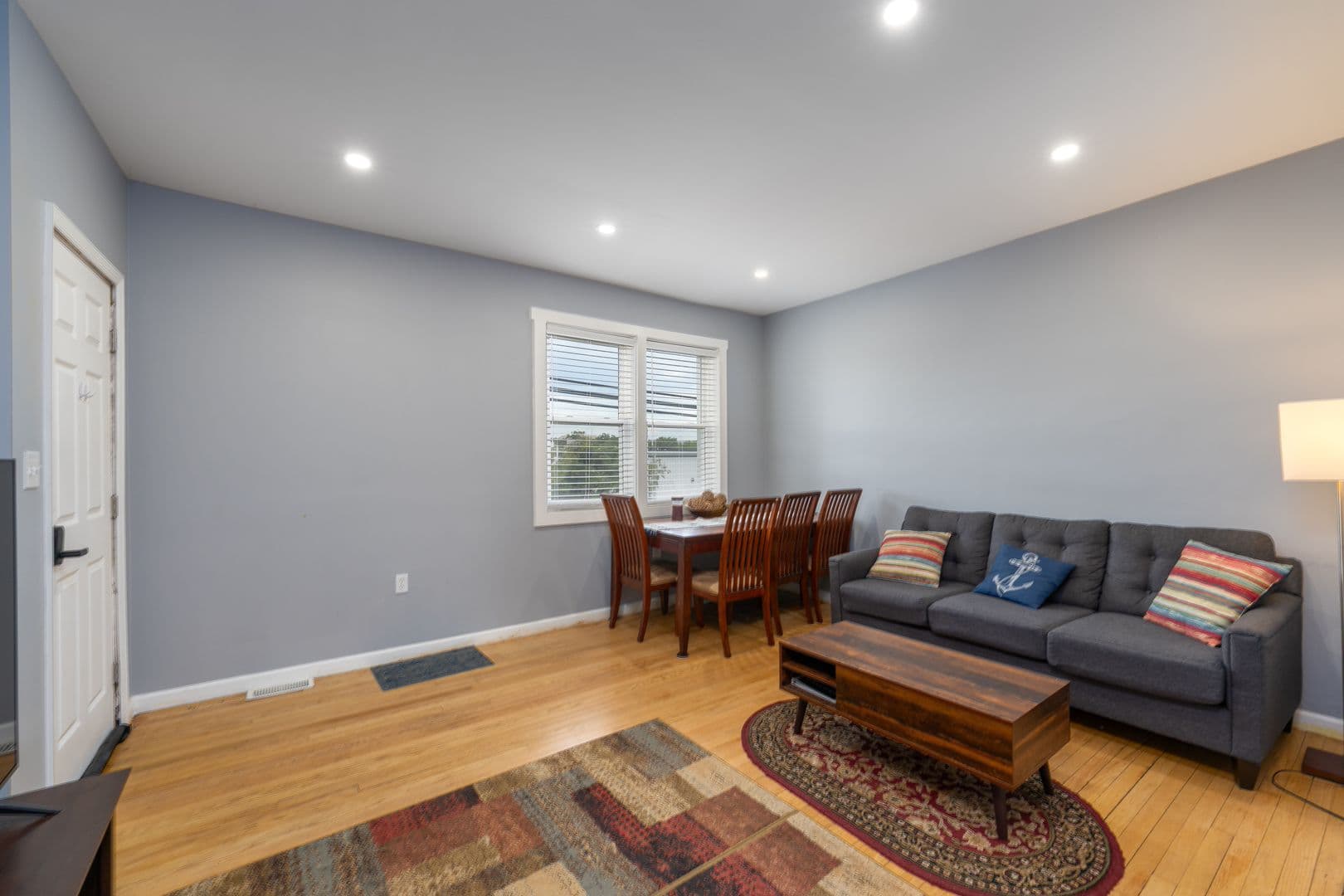 Baltimore Apartment: 1047 Desoto Rd.