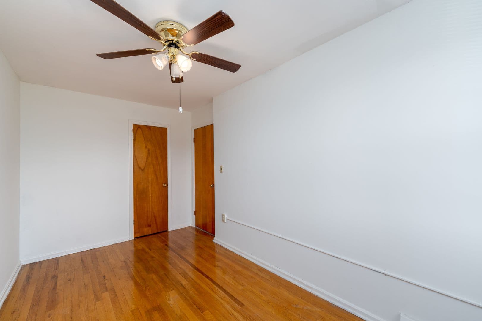 Dundalk House: 8119 Park Haven Rd.