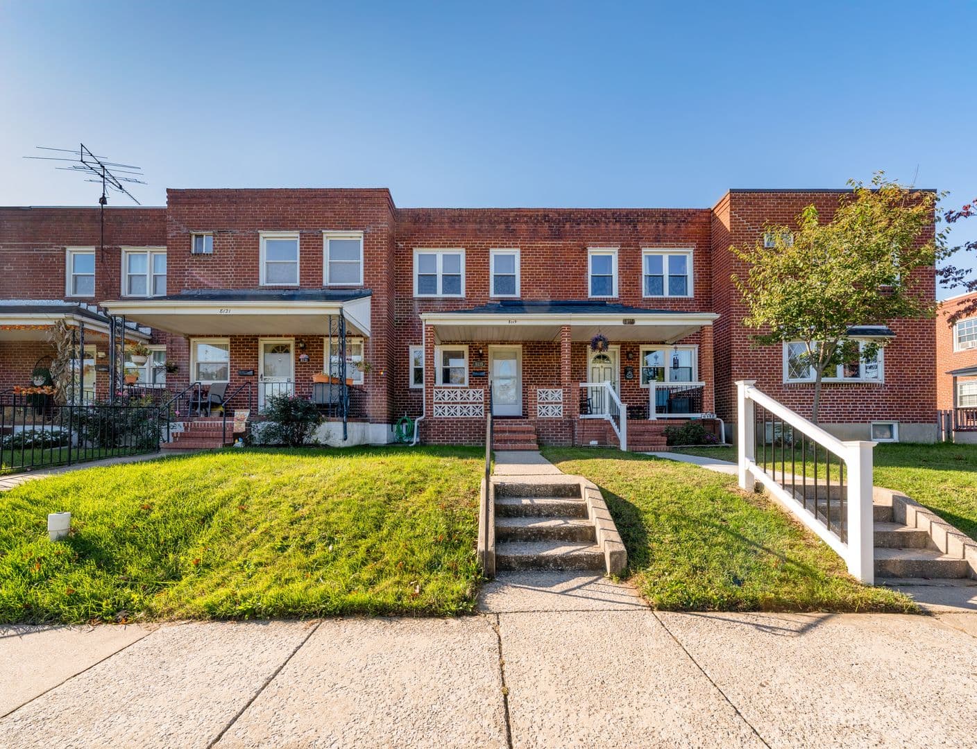 Dundalk House: 8119 Park Haven Rd.