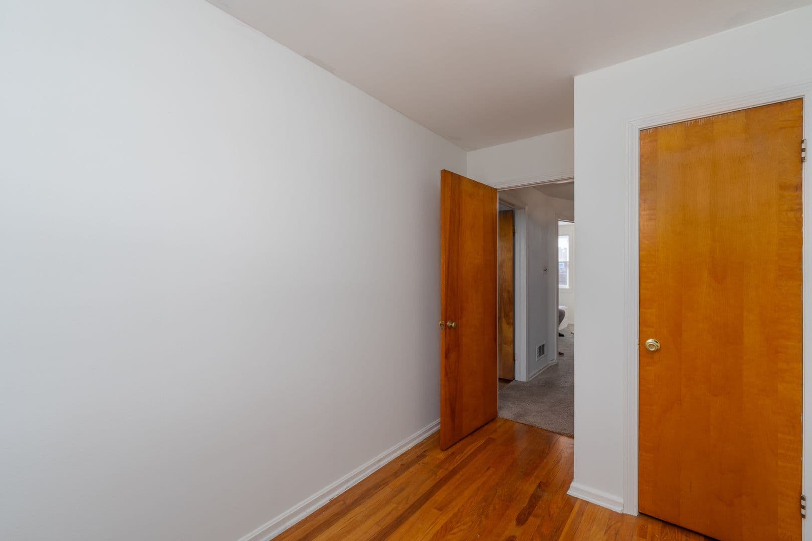Dundalk House: 8119 Park Haven Rd.