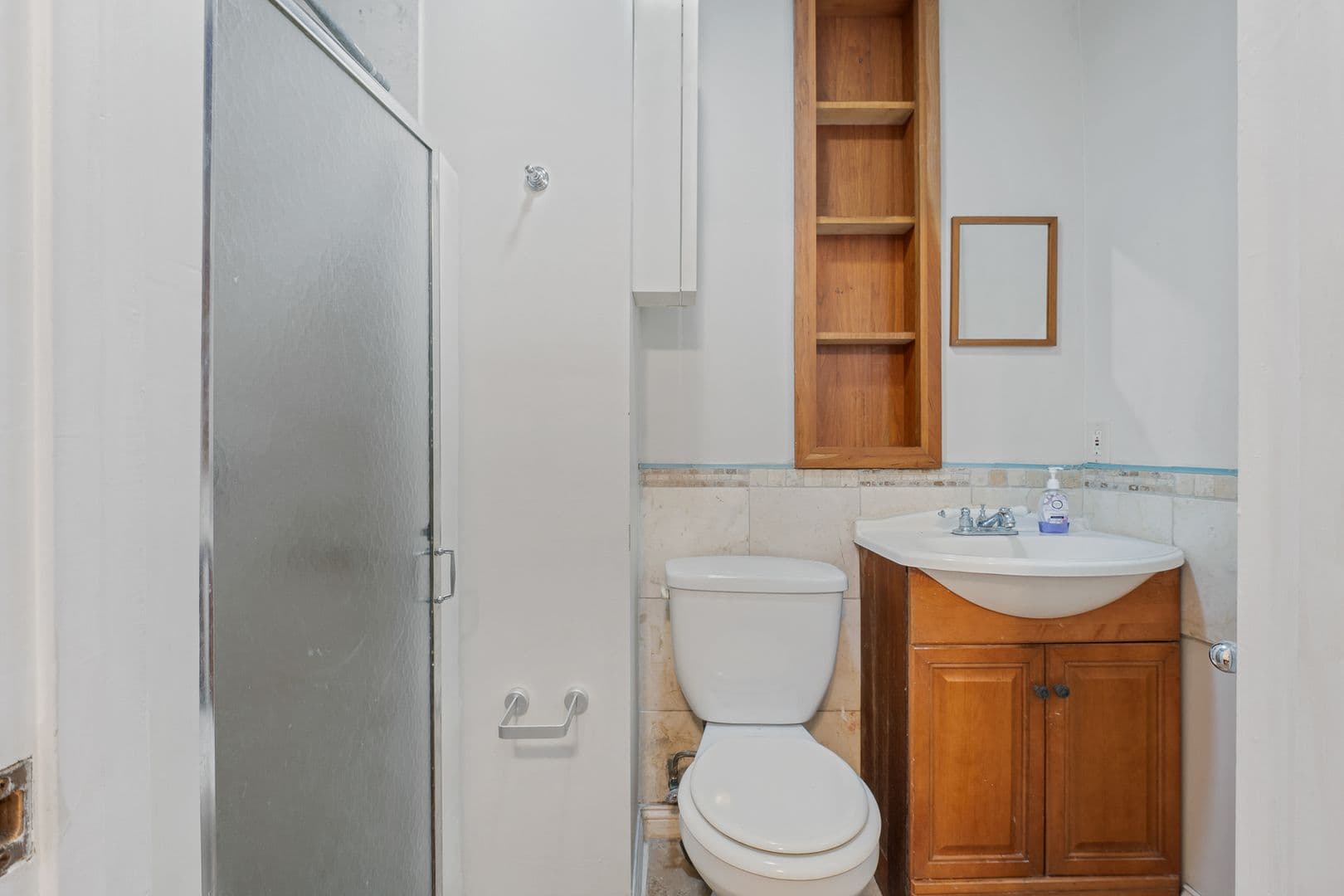 Baltimore Apartment: 1908 Aliceanna St.