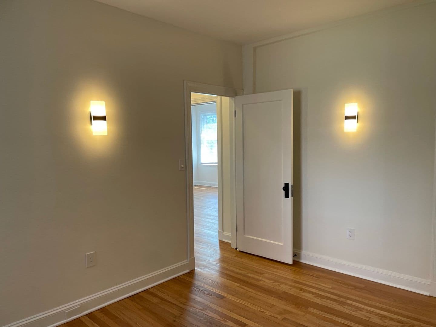 Baltimore Apartment: 3401 Guilford Terrace