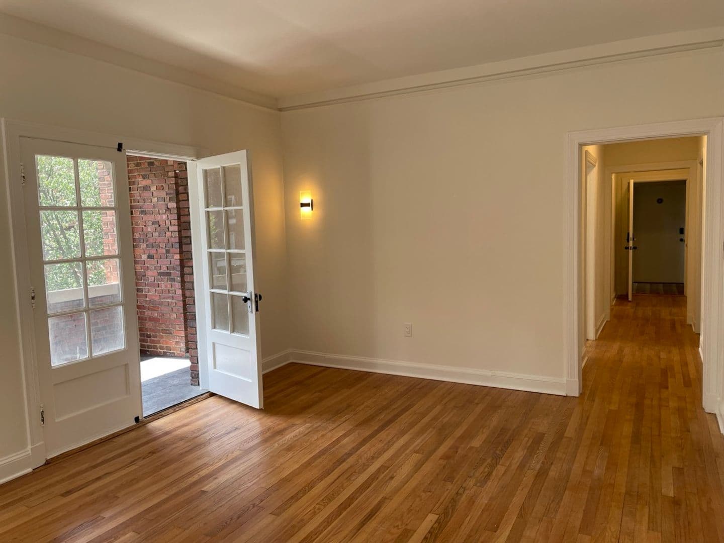 Baltimore Apartment: 3401 Guilford Terrace