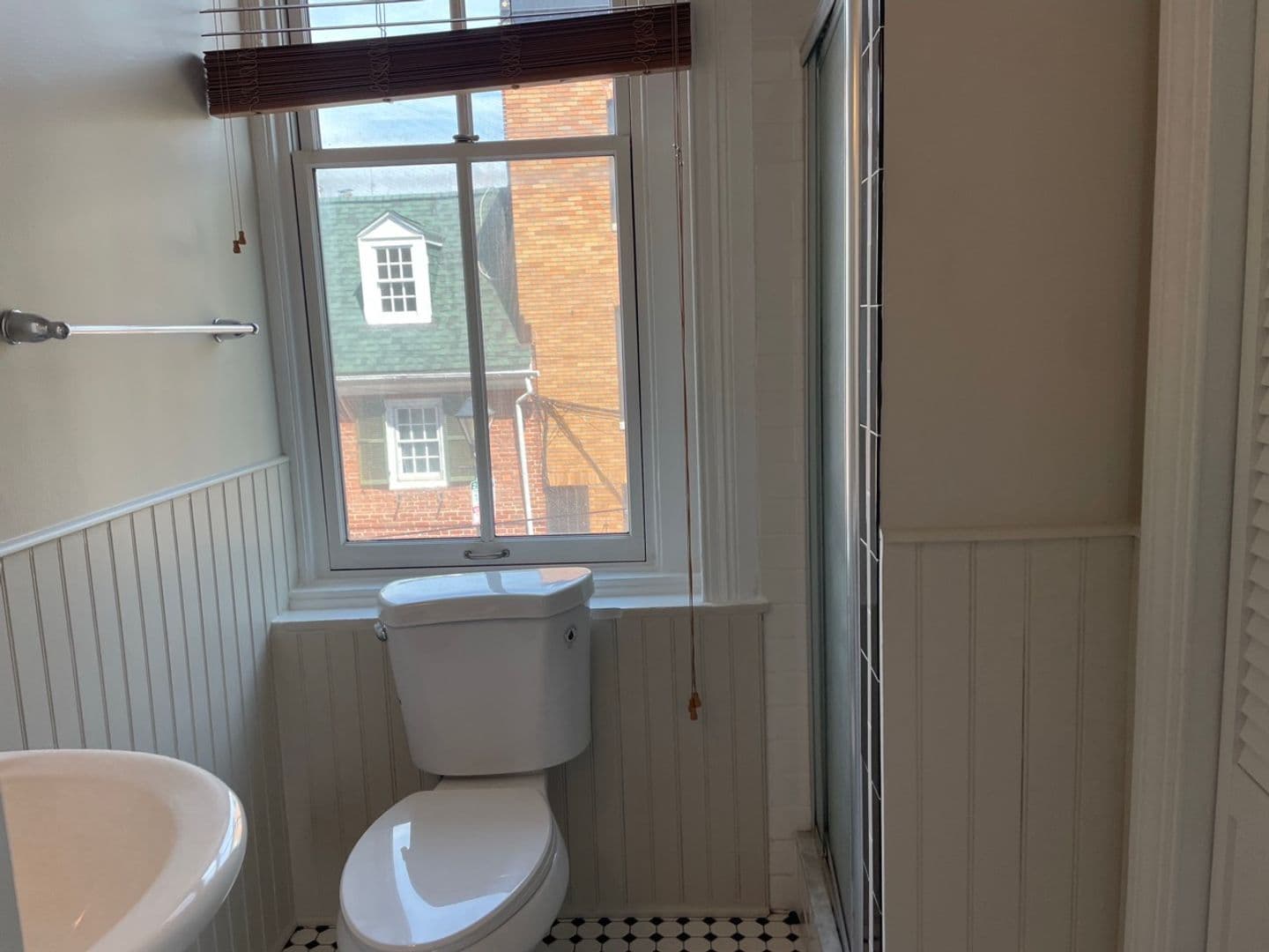Baltimore Apartment: 1601 Shakespeare St