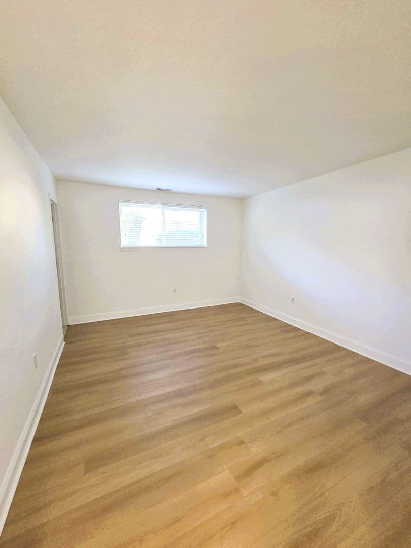 Baltimore Apartment: 6103-6109 Bellona Ave.