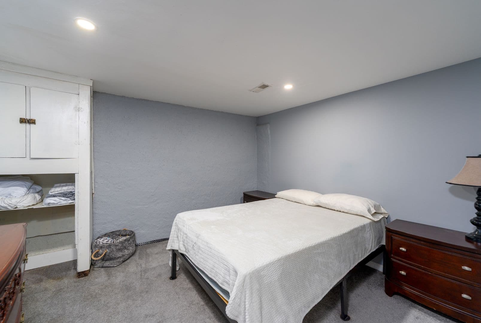 Baltimore Apartment: 1047 Desoto Rd.