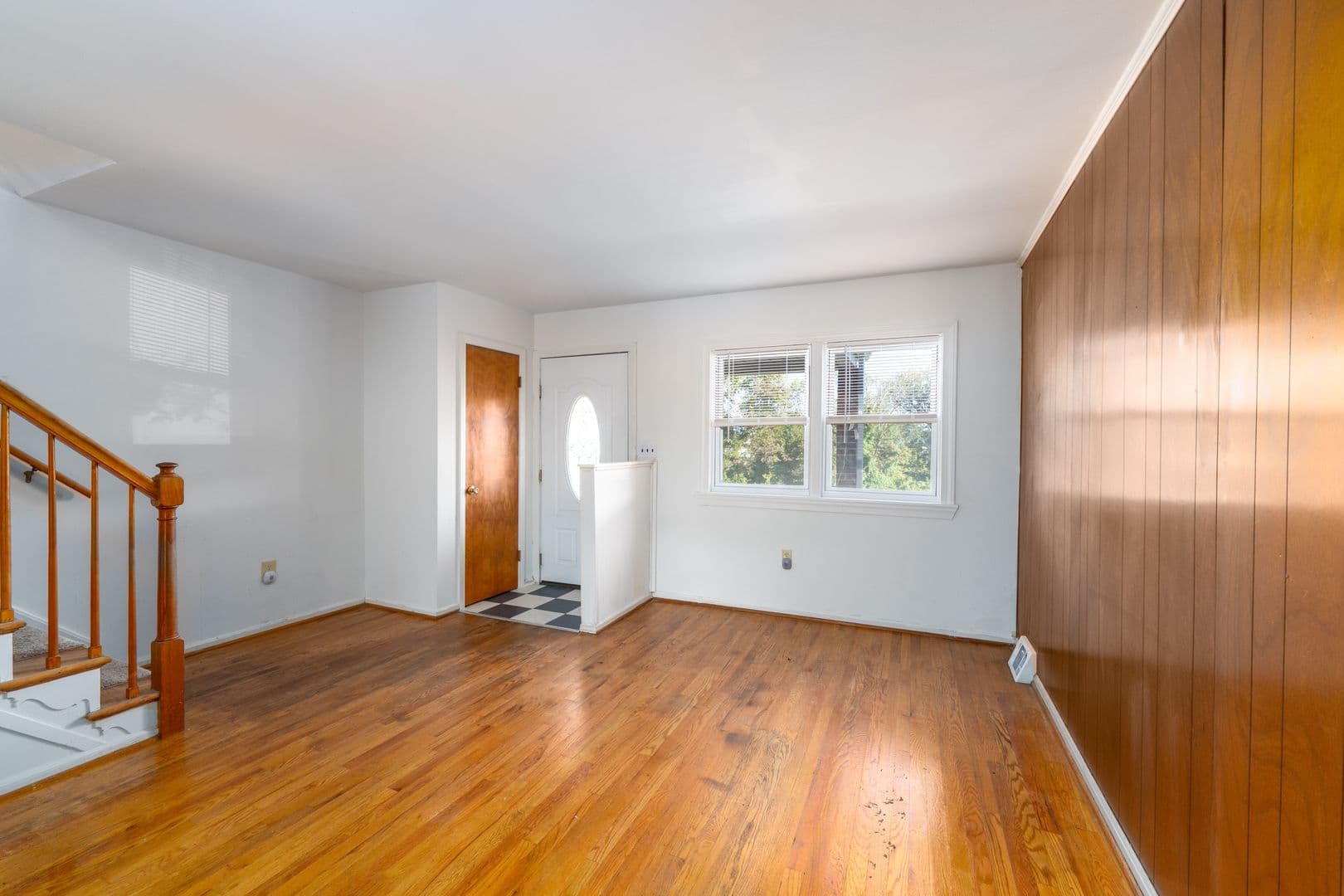 Dundalk House: 8119 Park Haven Rd.