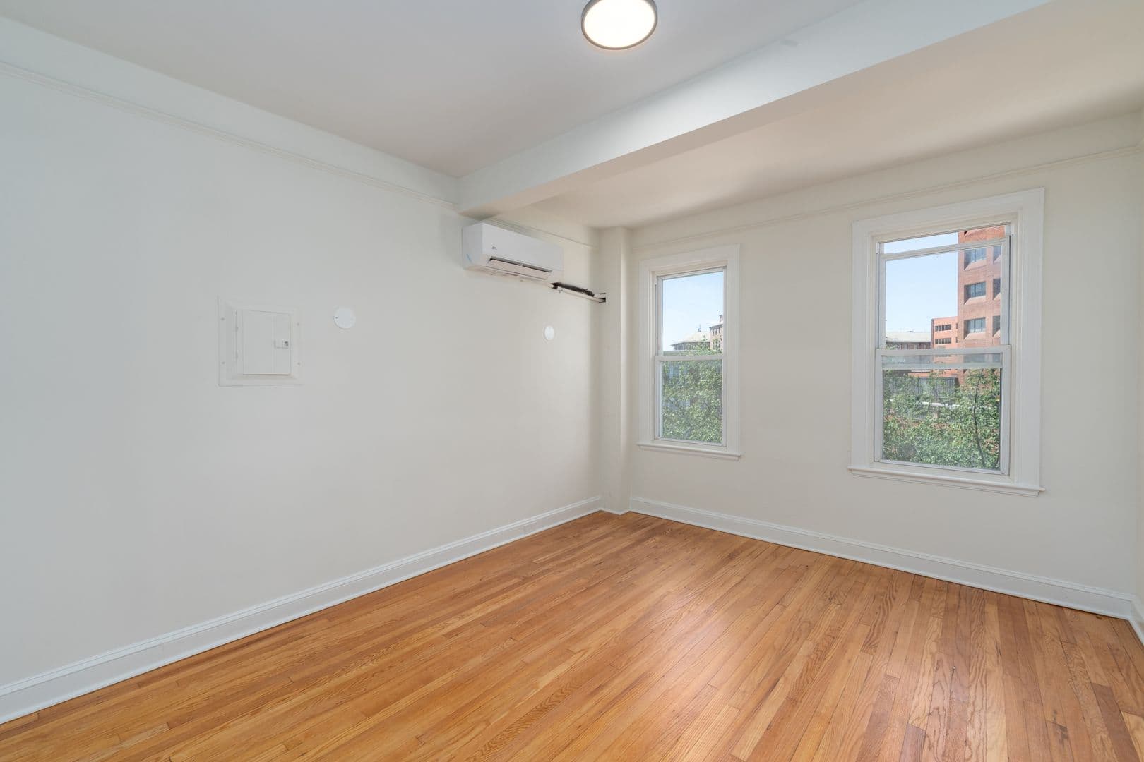 Baltimore Apartment: 3401 Guilford Terrace