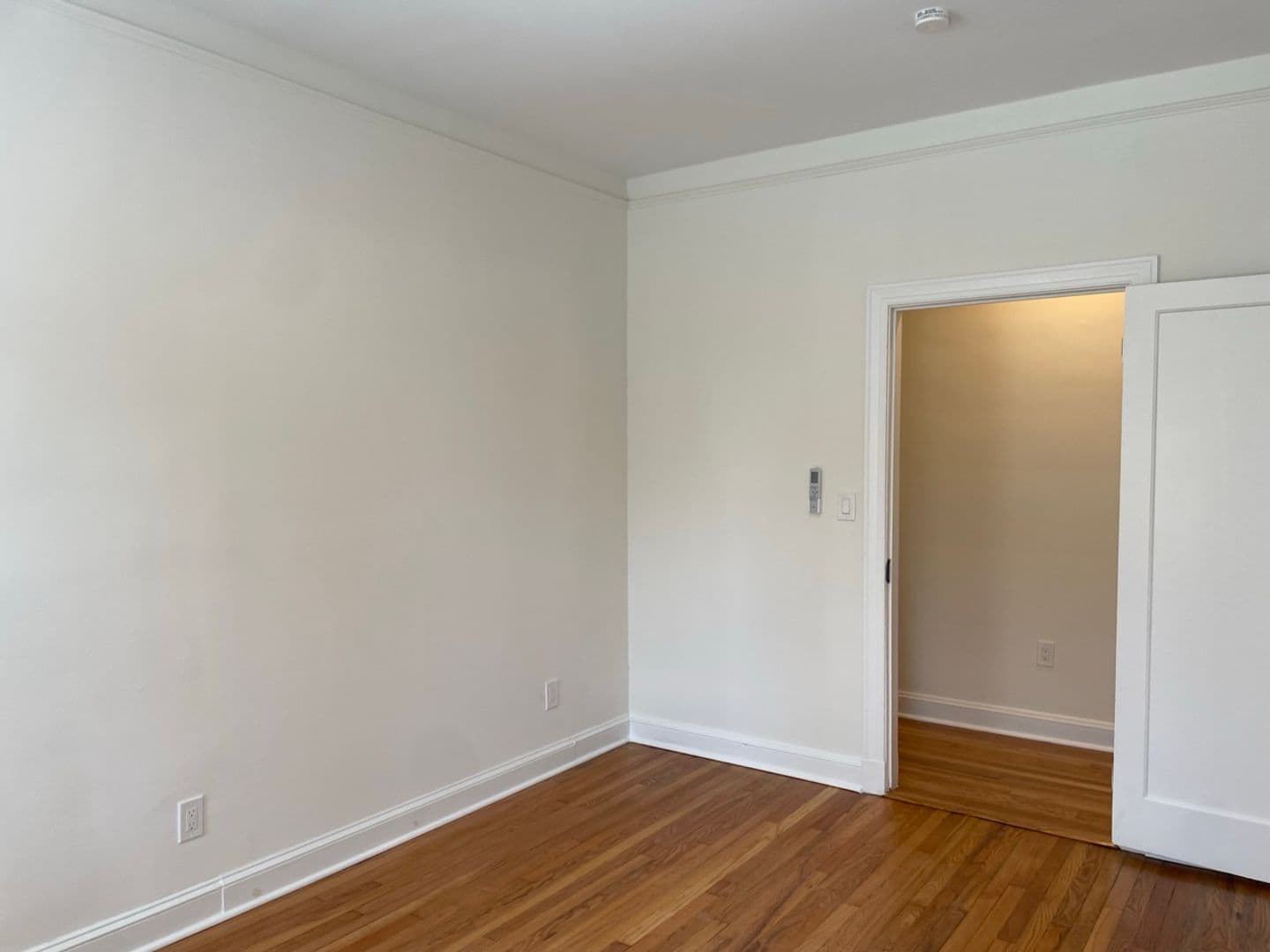 Baltimore Apartment: 3401 Guilford Terrace