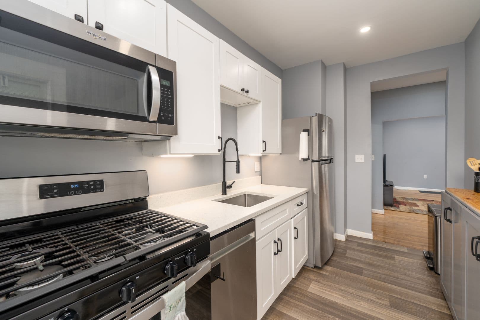 Baltimore Apartment: 1047 Desoto Rd.