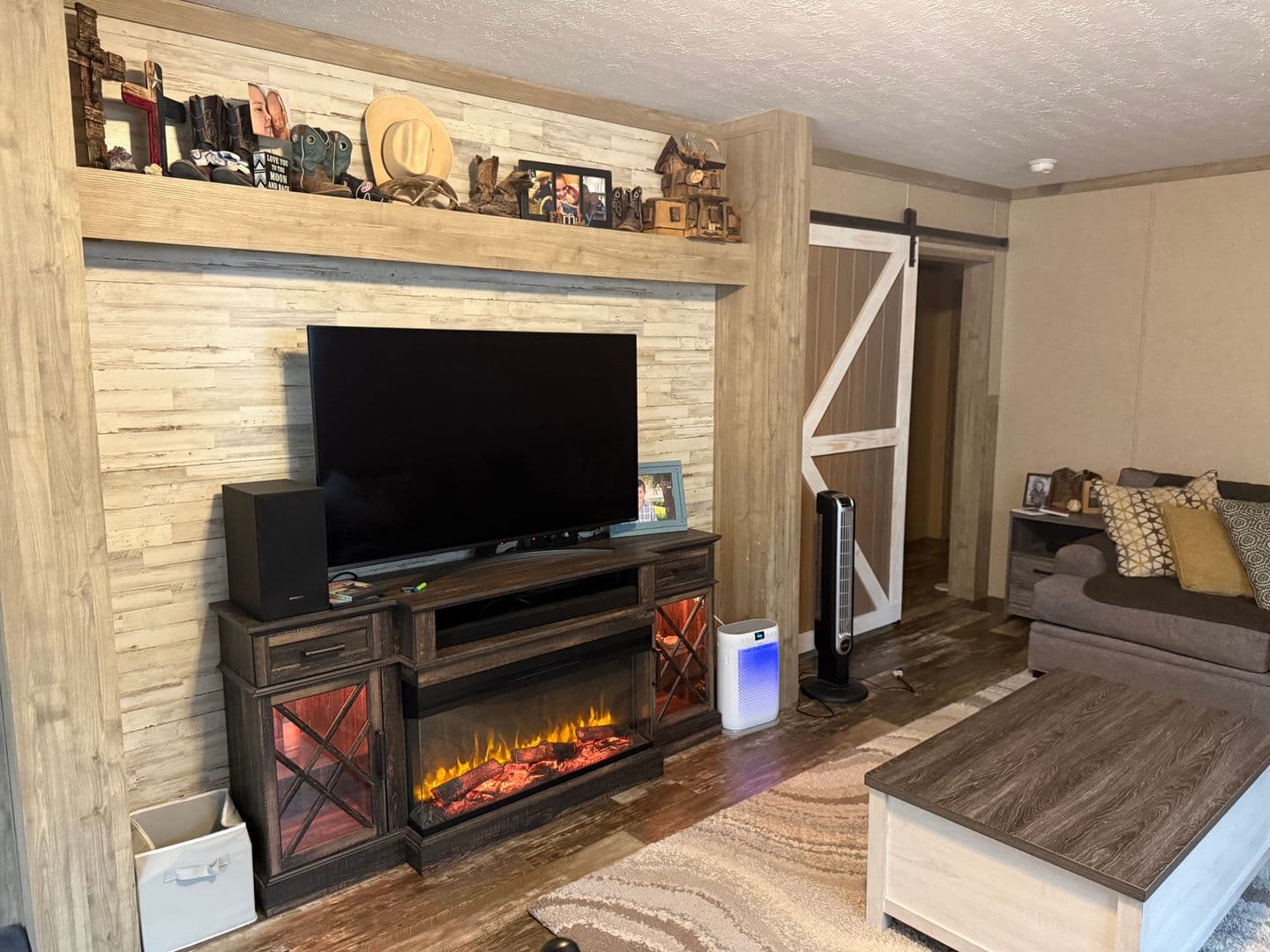 FISCHER Apartment: 167 POSEY RANCH