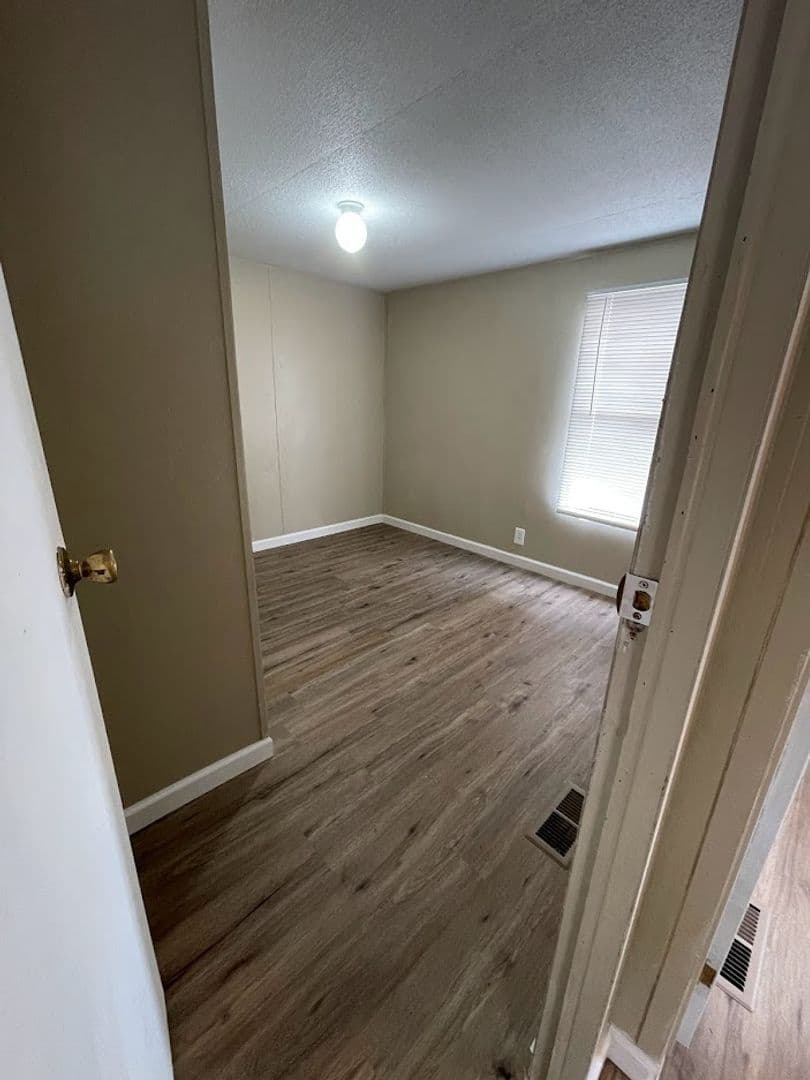 CANYON LAKE Apartment: 611 BUCK TRAIL