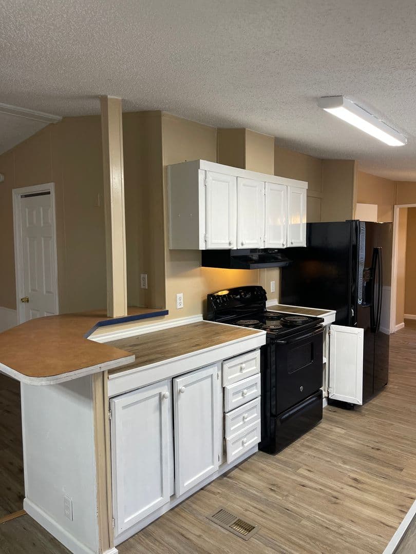 CANYON LAKE Apartment: 629 BUCK TRAIL