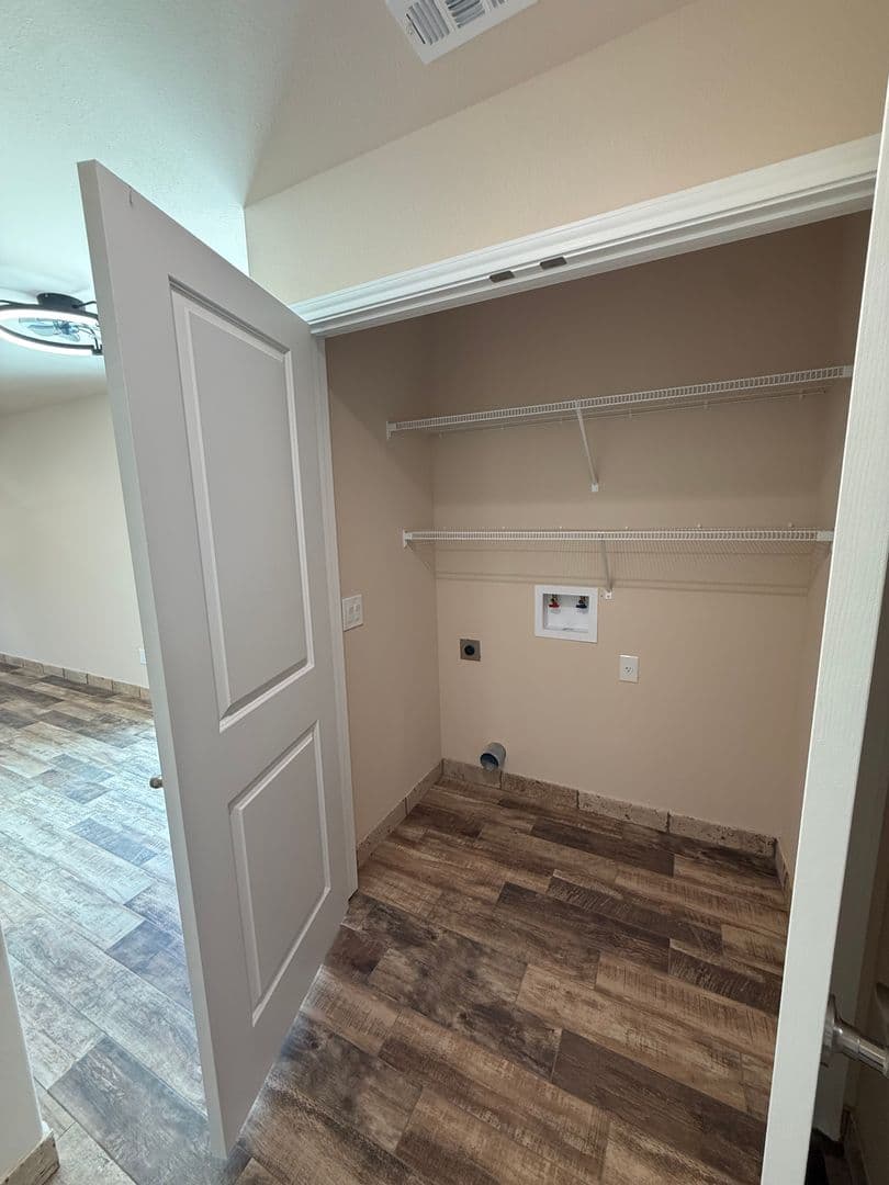 CANYON LAKE Apartment: 1008-1014 MAKAYLA DR