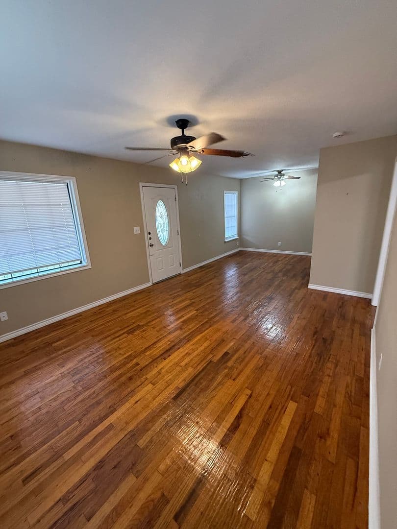 NEW BRAUNFELS House: 784 SAMUELS