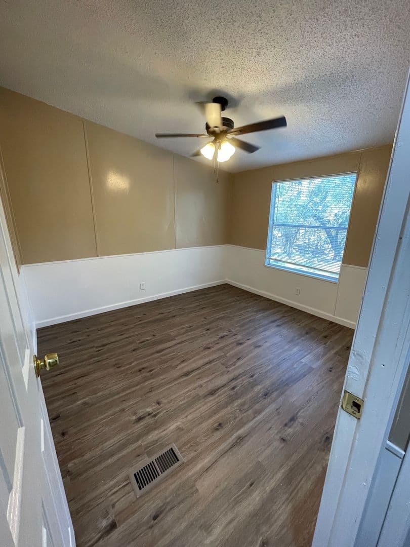 CANYON LAKE Apartment: 629 BUCK TRAIL