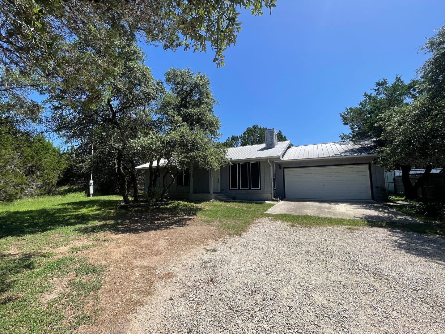 CANYON LAKE House: 1640 LONESOME
