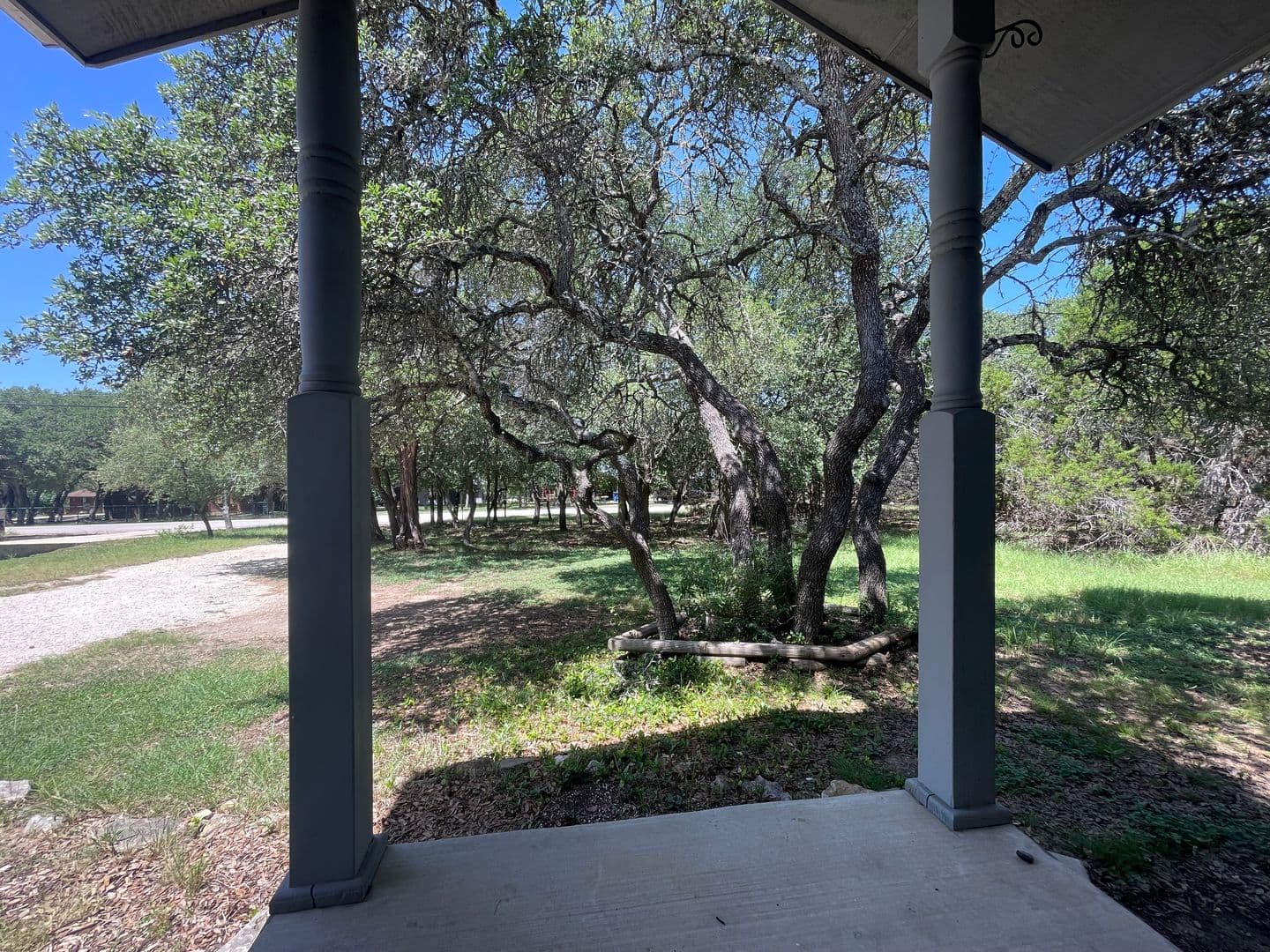 CANYON LAKE House: 1640 LONESOME