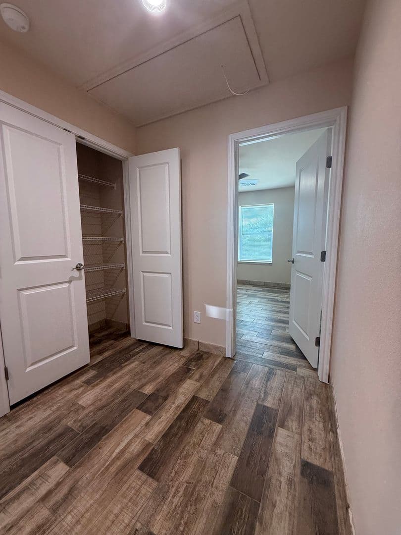 CANYON LAKE Apartment: 1008-1014 MAKAYLA DR
