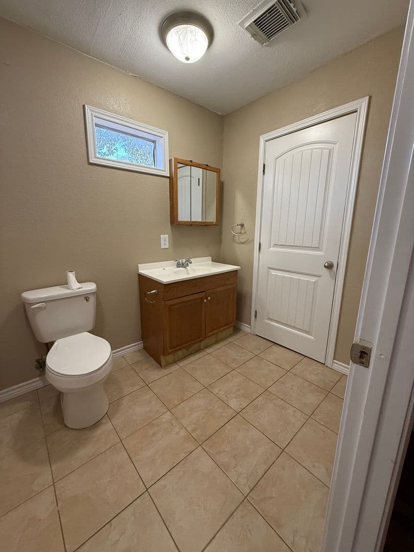 NEW BRAUNFELS House: 784 SAMUELS