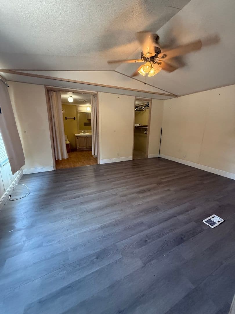 CANYON LAKE Apartment: 1215 CYPRESS DR