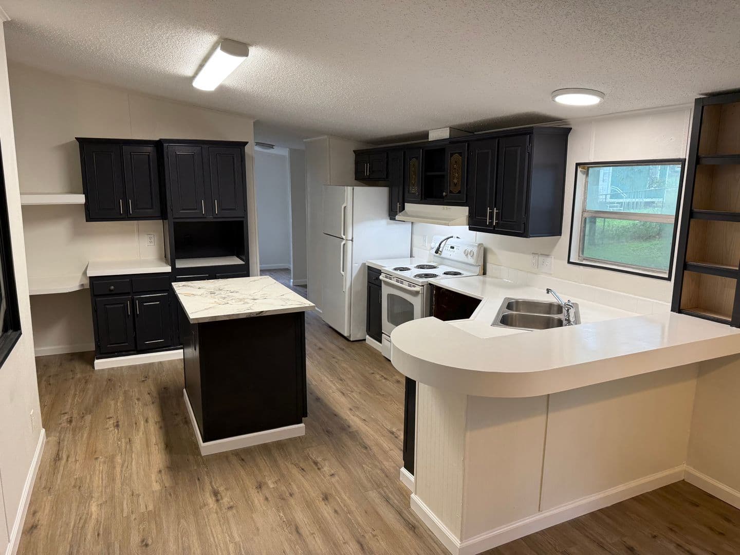 CANYON LAKE Apartment: 532 GRANDVIEW BEND