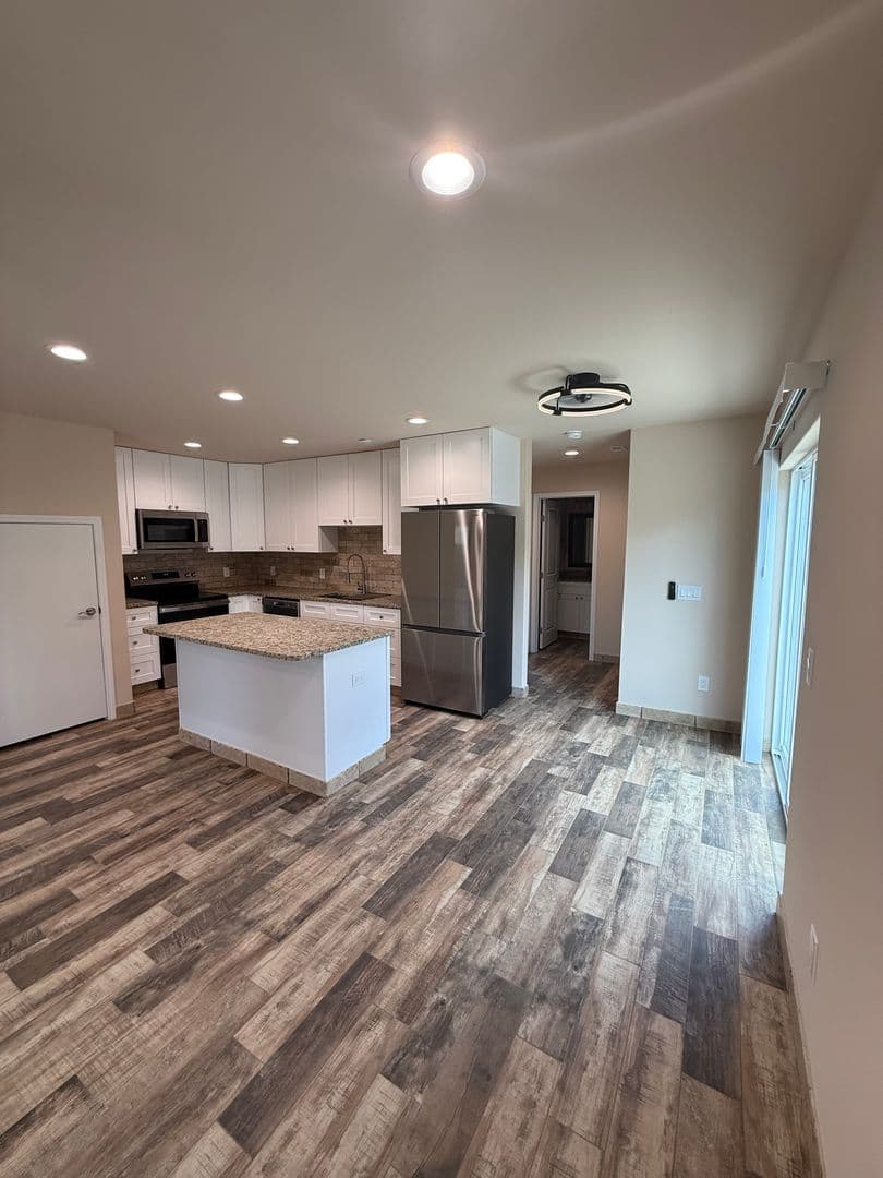 CANYON LAKE Apartment: 1008-1014 MAKAYLA DR