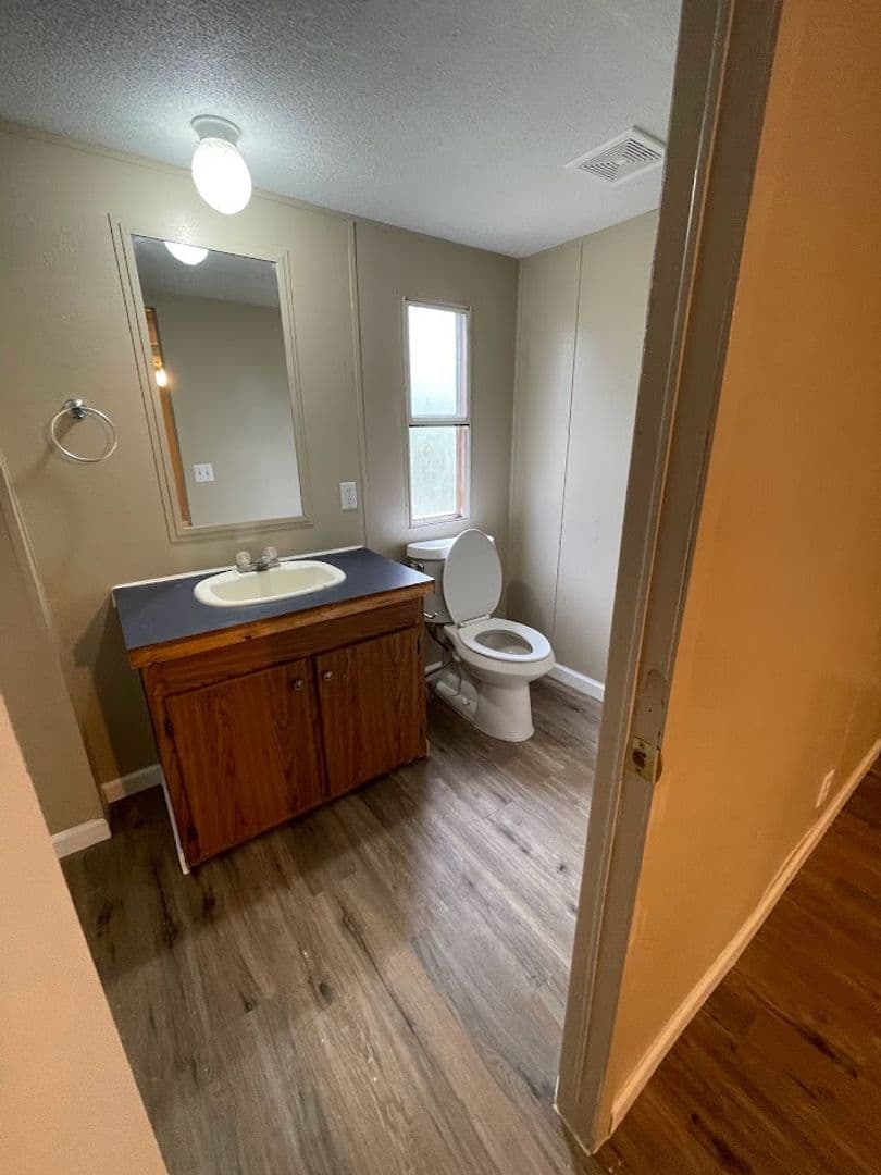 CANYON LAKE Apartment: 611 BUCK TRAIL