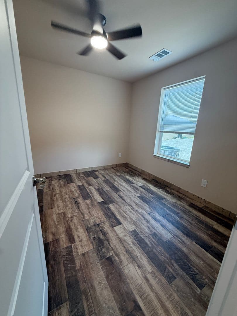 CANYON LAKE Apartment: 1008-1014 MAKAYLA DR