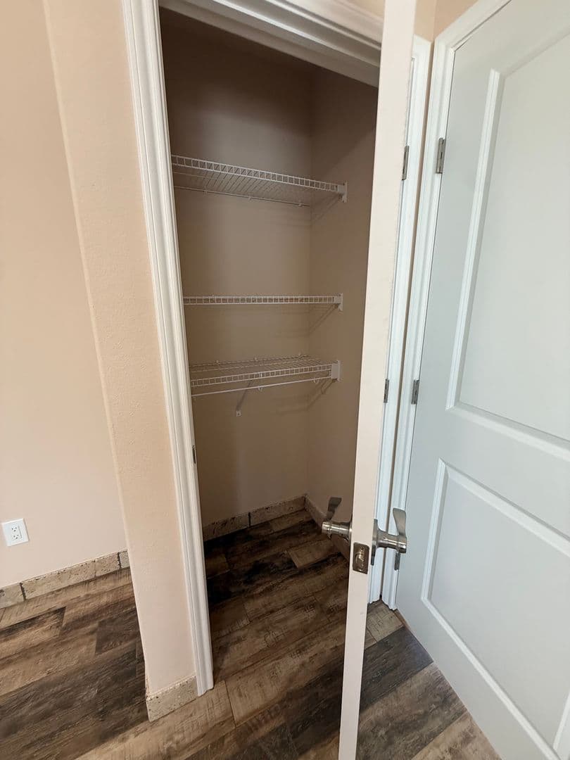 CANYON LAKE Apartment: 1008-1014 MAKAYLA DR