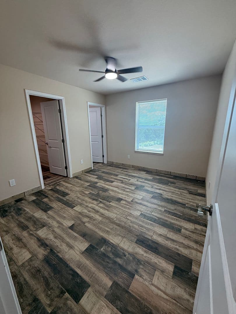 CANYON LAKE Apartment: 1008-1014 MAKAYLA DR