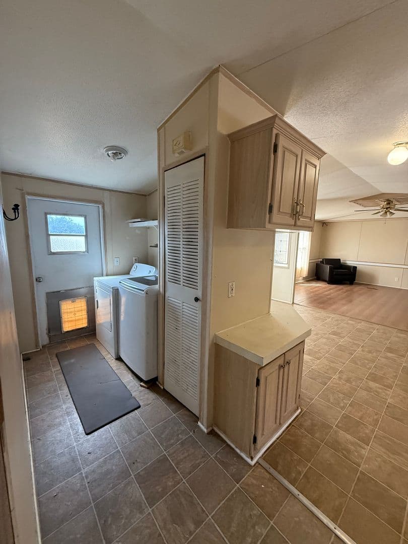 CANYON LAKE Apartment: 1215 CYPRESS DR