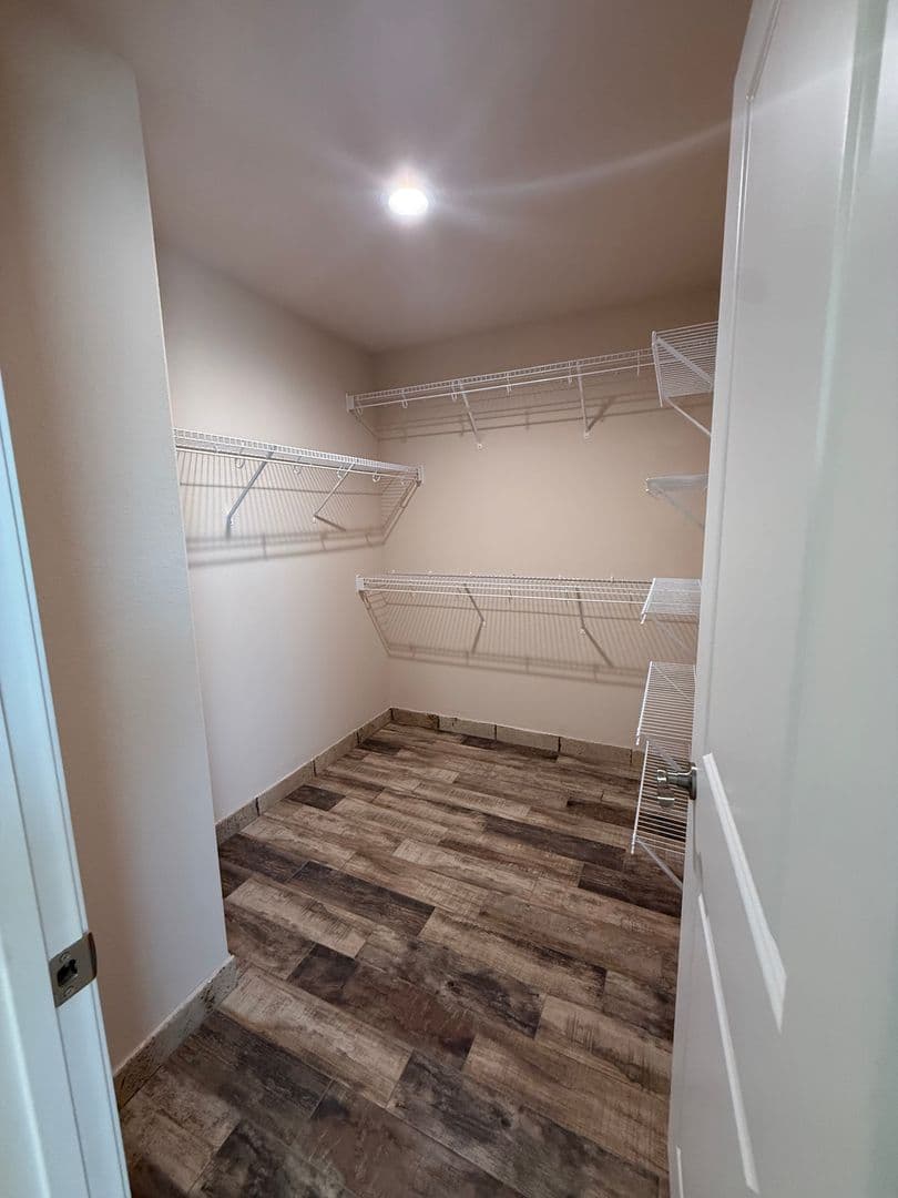 CANYON LAKE Apartment: 1008-1014 MAKAYLA DR