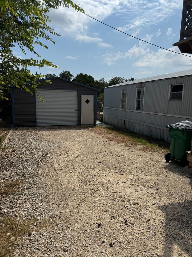 CANYON LAKE Apartment: 1215 CYPRESS DR