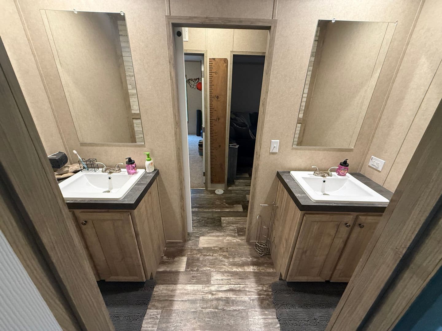 FISCHER Apartment: 167 POSEY RANCH