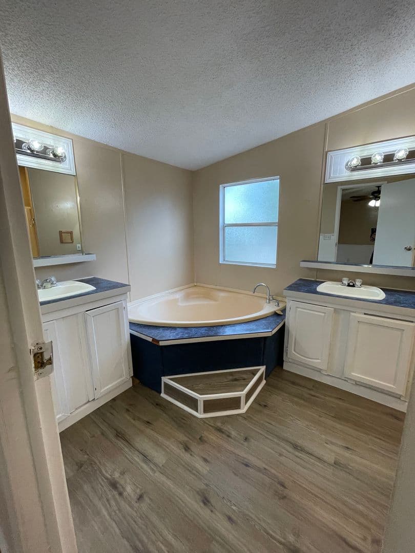 CANYON LAKE Apartment: 629 BUCK TRAIL
